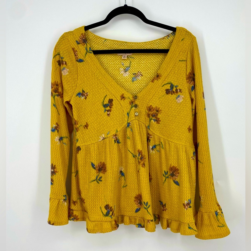 Bloomfield Mustard Yellow Floral Waffle Knit V Neck Top Size M NWT Ruffl…